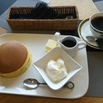 ホットケーキ倶楽部 - プレーン＋生ホイップクリーム