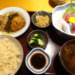 尾張家 - 刺身＆おでん定食　1500円