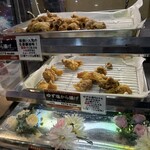 から揚げドンドン - 2個で100g前後｡