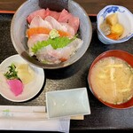 珠亭 - 料理写真:海鮮丼