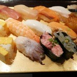 Sushi Uogashi Nihonichi - 大漁握り15貫