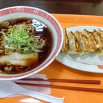 幸楽苑 - 料理写真:郡山ブラック素ラーメン餃子セット￥500
