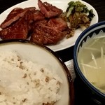 牛タン焼専門店 司 - 牛タン定食1.5人前(2015.3)