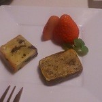 礼華　青鸞居 - 2015年3月　お餅と苺