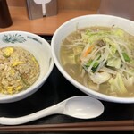 日高屋 - 料理写真: