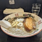 中華ソバ 伊吹 - 