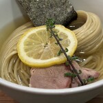 ユナイテッド ヌードル アメノオト - 昆布水つけめん　アップ