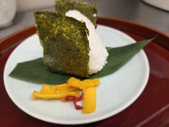 塩むすび