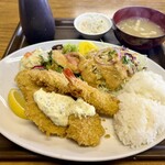 むさしや食堂 - 料理写真: