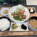 ハリノトキ - チンジャオロース　豚汁変更
