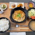 ハリノトキ - カツ煮定食