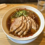 ラーメンムギュ - 料理写真: