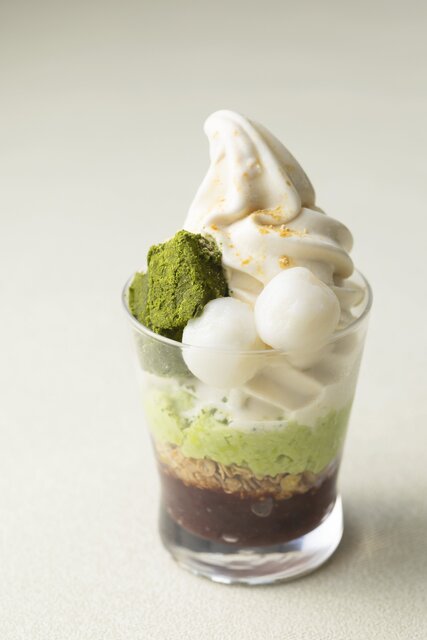 Cosme Kitchen Adaptation 阪神梅田本店