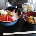 Kajiyabashi - 海鮮丼御膳（税込1296円）