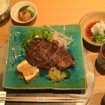 霞庭 まつばら - 和牛ロース肉の重ね焼