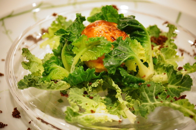 花言葉は ただひとりの人を愛する アムール ａｍｏｕｒ 桃色の花たちが微笑みを交わし合うヤマモモの樹を見上げれば そのひと時 ひとはこの上ない自然さで都会の喧騒から解放される By 紅茶に浸したマドレーヌ 移転 アムール Amour 広尾