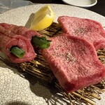炭火焼肉 焼きしゃぶ にく式 - 