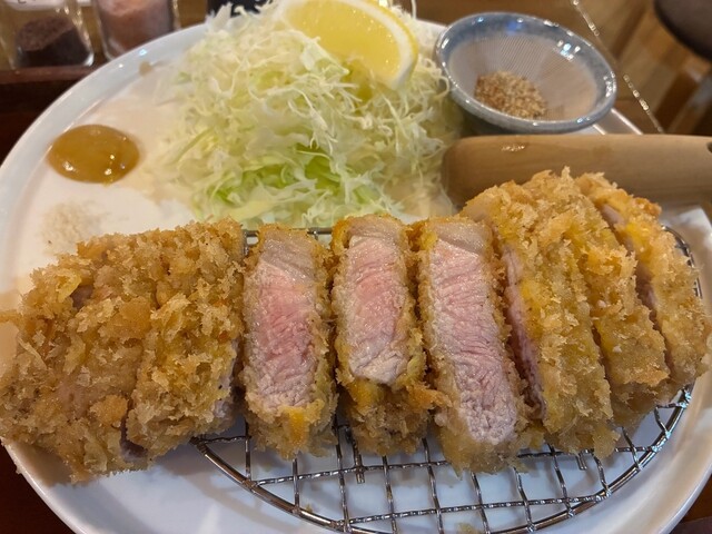 とんかつ鶴一 - 県庁前/とんかつ | 食べログ