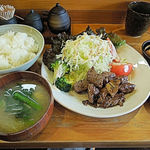 旬菜人 おしどり - サイコロステーキ定食（７００円）