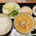ななら - 料理写真:モツ煮定食（モツ大盛）