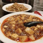 中国料理　亜華 - 料理写真:四川麻婆豆腐＆黒炒飯
