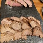 大宮牛タンいろ葉 - 霜降り・厚切りの牛タン食べ比べ