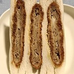 ローソンストア100 - 料理写真:(デカ盛り)トリプルメンチカツサンド