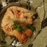 鶴に橘 - 揚げ物 蓮根の挟み揚げ うにをそえて 