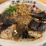 鯖の上にも三年 - 鯖節なのでしょうね。
