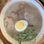 久留米とんこつラーメン 松山分校 - ○とんこつらーめん890円
