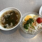 金龍飯店 - スープとサラダ