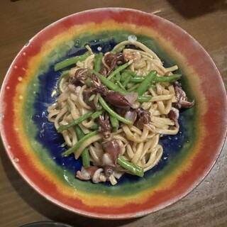旬菜処 びいどろ - 料理写真:生蛍烏賊と沖縄そばＤＥペペロンチーノ