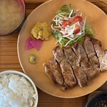 炭火焼き定食MARUTOMO - 