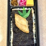 北海道四季彩館 - 料理写真:岩海苔二段弁当