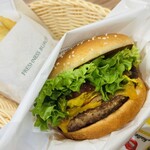 フレッシュネスバーガー - 料理写真: