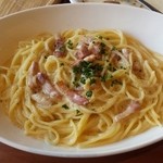 Jolly-pasta - フレッシュ卵の手作りカルボナーラ(790円+税)