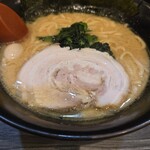 横浜家系ラーメン 赤家 - 料理写真: