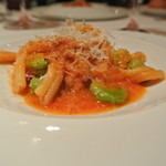 リストランテ カノフィーロ - グアンチャーレとペコリーノ　そら豆と新玉葱のアマトリチャーナ　トレッチャ