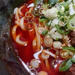 味香源 - 麻辣牛肉麺のアップ