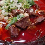 味香源 - 麻辣牛肉麺の肉