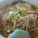 黄金 - ラーメン大盛り