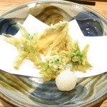 はてなのちゃわん - 天麩羅２人分　敷紙に油がにじんでない☆♪