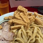 ラーメン二郎 - トッピングのきつねをのせてみた