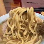 ラーメン二郎 - 麺