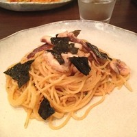 キッチンボンノ 桜木町 - 昼ランチに利用
                
                イカのたらこパスタ
                ＋500円でサラダ、パン、デザート、ドリンクがついてくる。
                ドリンクはビールやワインも選べるところがいいね。
                パンもパスタも美味しかったですよ