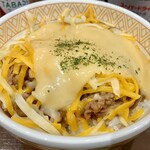 すき家 - 料理写真:とろ〜り3種のチーズ牛丼