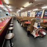 ラーメン山岡家 - 店内