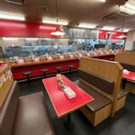 ラーメン山岡家 - 店内