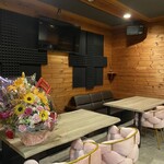 カラオケ喫茶 ななうた - 店内❤︎