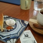 カモシカ書店 - 花梨とカボスのチーズケーキ　豆乳ホイップと金時人参と金柑のジャム添え